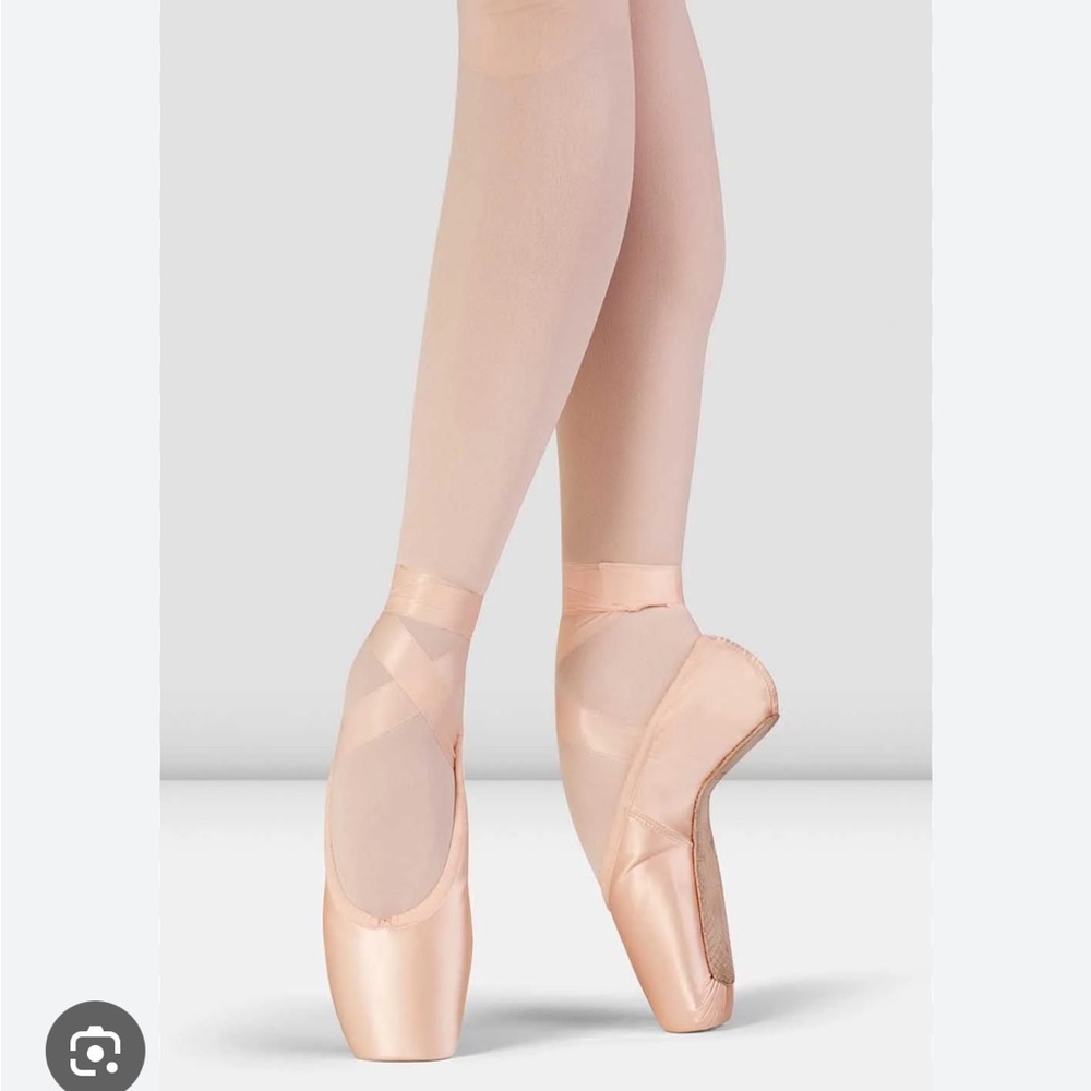 Bloch signature rehearsal pointe shoes sz4.5(us 6.5)